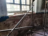 Реставраційні роботи в центральному вівтарі Свято-Озерянського храму. Підготовка до ремонту штукатурки та відновлення вікон. Вересень 2023 р.