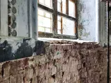 Реставраційні роботи в центральному вівтарі Свято-Озерянського храму. Підготовка до ремонту штукатурки та відновлення вікон. Вересень 2023 р.