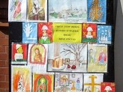 Выставочный стенд с работами учеников