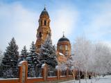 Свято-Озерянський храм. Вид від вулиці Полтавський Шлях