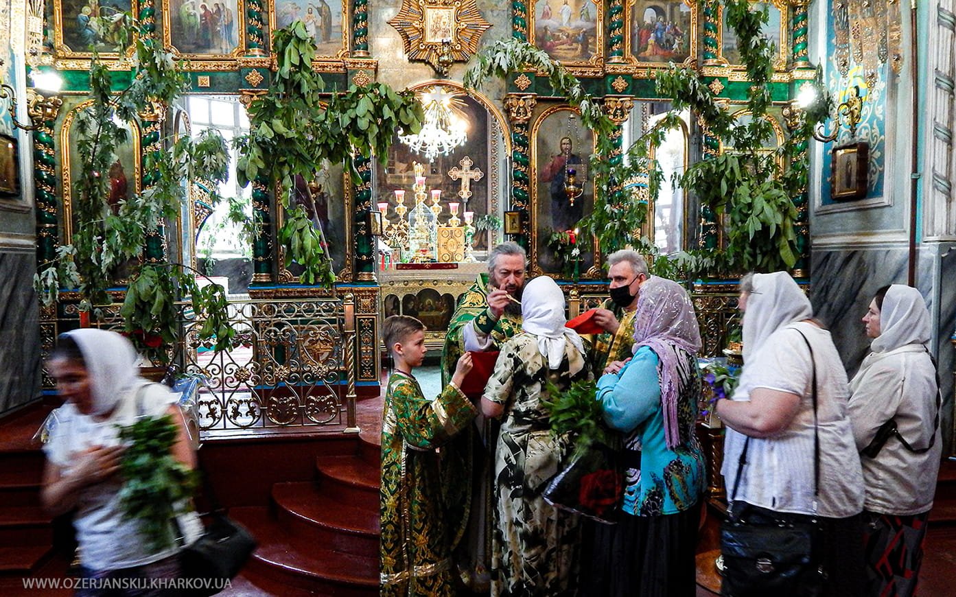 Свято-Озерянский храм, день Святой Троицы, Пятидесятница. 20 июня 2021 г.