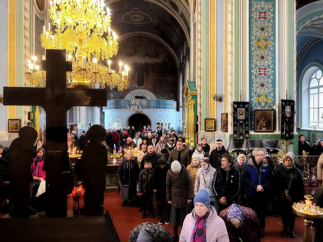 Свято-Озерянский храм, Неделя 4-я Великого поста, Преподобного Иоанна Лествичника; 3 апреля 2022 г. Божественная Литургия.