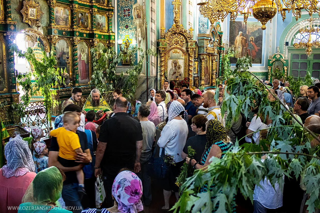 Свято-Озерянский храм, День Святой Троицы; 12 июня 2022 г. Божественная Литургия.