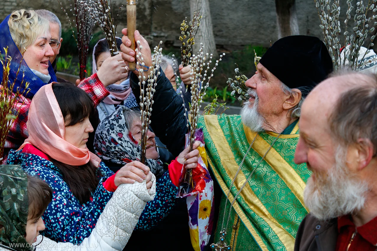 Свято-Озерянський храм, Вхід Господень у Єрусалим, Вербна неділя. 9 квітня 2023 р. Освячення верб після ранньої Божественної Літургії Свято-Озерянський храм, Вхід Господень у Єрусалим, Вербна неділя. 9 квітня 2023 р. Освячення верб після ранньої Божественної Літургії