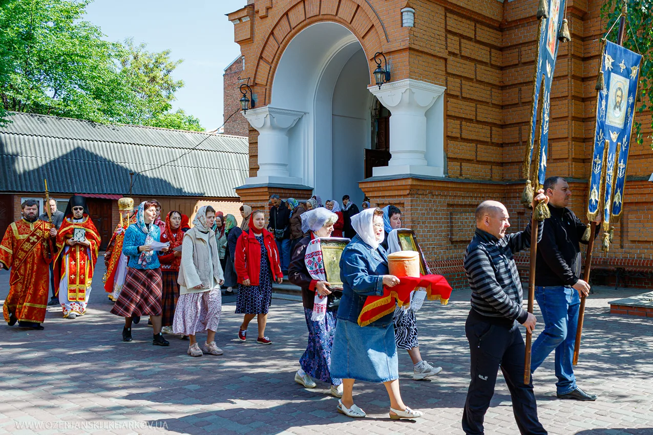 Свято-Озерянський храм; Понеділок Світлої седмиці. Вмч. Георгія Переможця, 6 травня 2024 р. Пасхальна Хресна хода