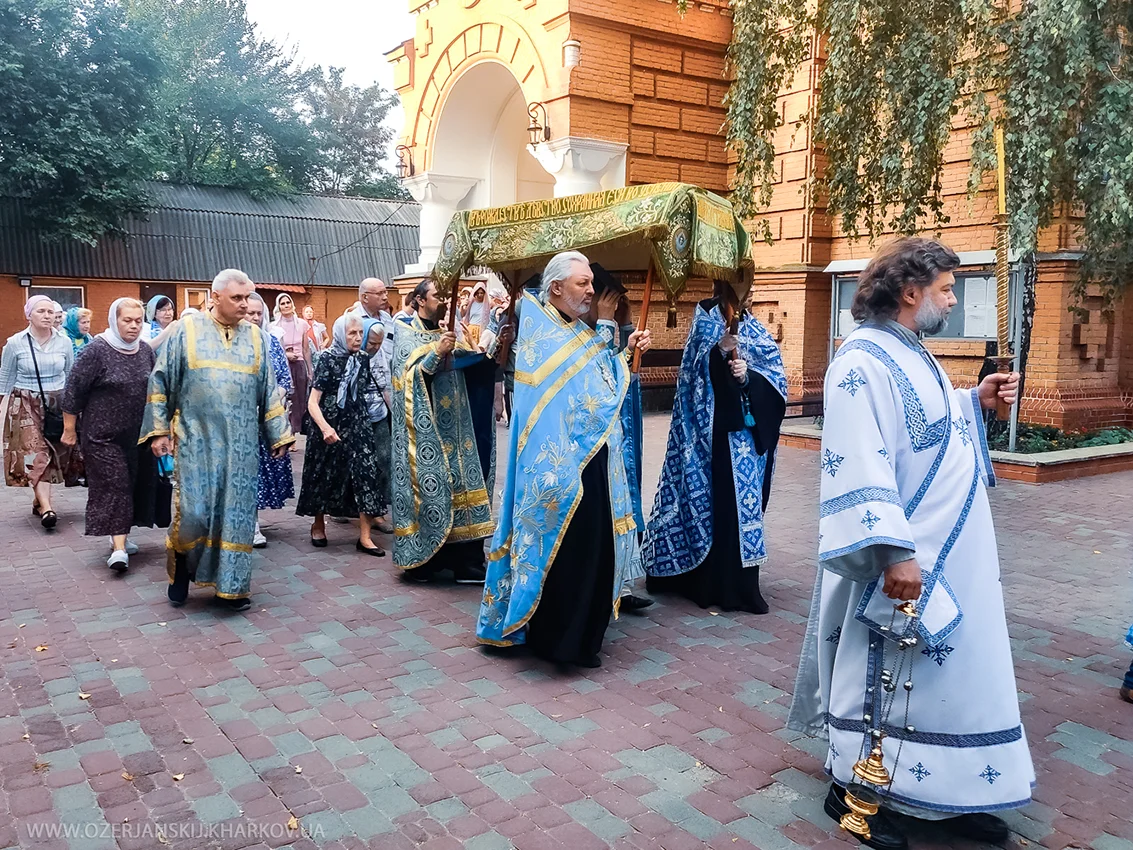 Свято-Озерянський храм. УСПІННЯ ПРЕСВЯТОЇ ВЛАДИЧИЦІ НАШОЇ БОГОРОДИЦІ І ПРИСНОДІВИ МАРІЇ. 28 серпня 2024 р. Утреня з чином Погребіння Божої Матері Свято-Озерянський храм. УСПІННЯ ПРЕСВЯТОЇ ВЛАДИЧИЦІ НАШОЇ БОГОРОДИЦІ І ПРИСНОДІВИ МАРІЇ. 28 серпня 2024 р. Утреня з чином Погребіння Божої Матері