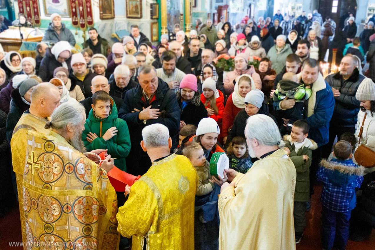 Свято-Озерянський храм. СВЯТИТЕЛЯ МИКОЛАЯ, АРХИЄПИСКОПА МИР ЛІКІЙСЬКИХ, ЧУДОТВОРЦЯ. 19 грудня 2024 р. Божественна Літургія Свято-Озерянський храм. СВЯТИТЕЛЯ МИКОЛАЯ, АРХИЄПИСКОПА МИР ЛІКІЙСЬКИХ, ЧУДОТВОРЦЯ. 19 грудня 2024 р. Божественна Літургія