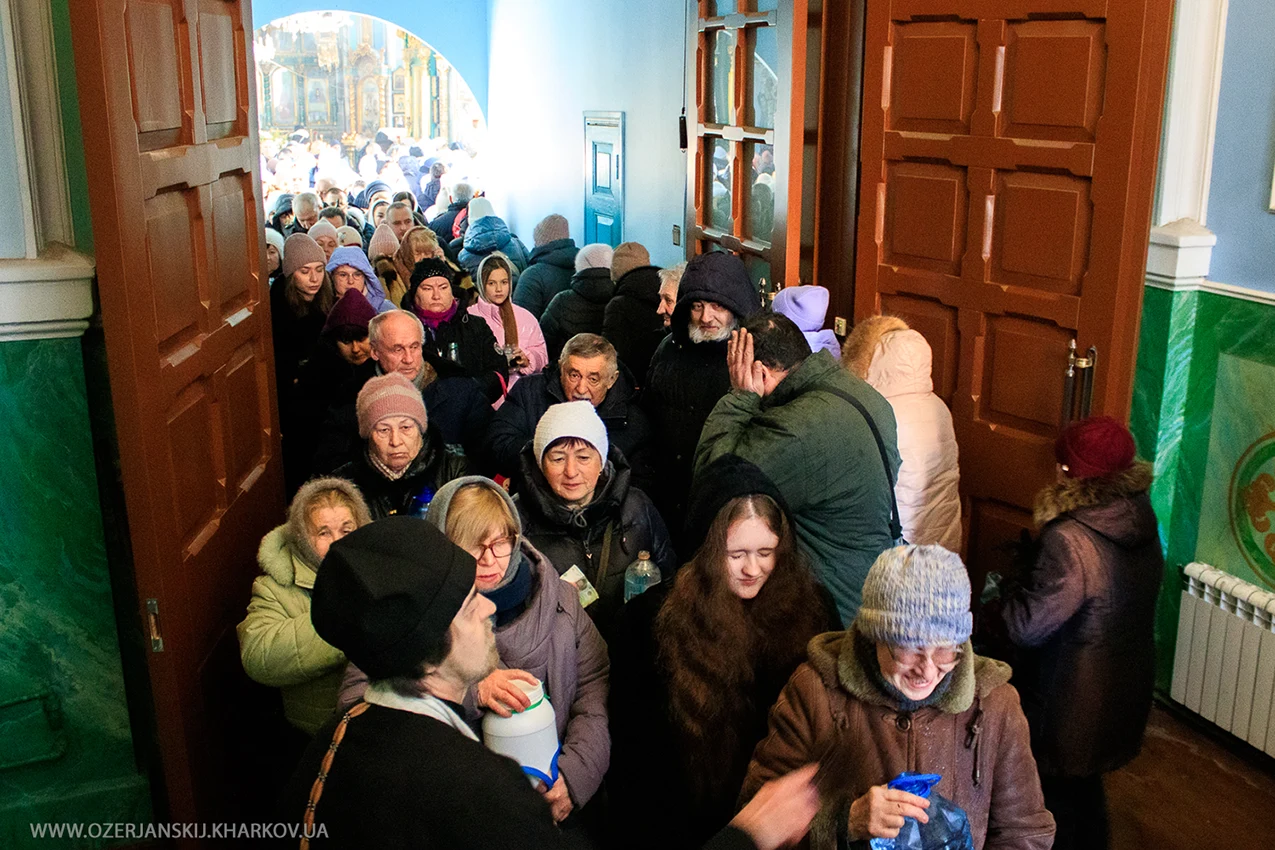 Свято-Озерянський храм. СВЯТЕ БОГОЯВЛЕННЯ. 19 січня 2026 р. Окроплення святою водою після пізньої Божественної Літургії